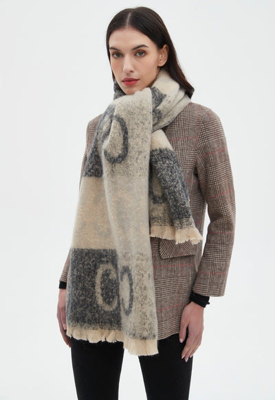 Bufanda Jacquard Unisex con Letras - Estilo Moderno para Él y Ella - Image 16