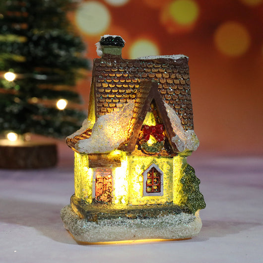 Casa Navideña en Resina - Micro Paisaje Decorativo - Image 12