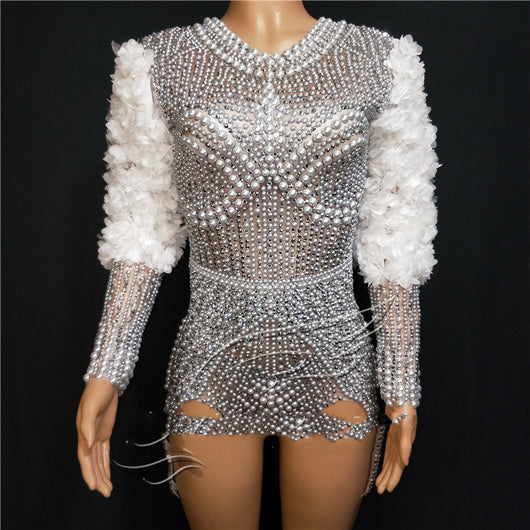 Vestido Corto Ajustado con Strass y Perlas - Disfraz de Una Pieza - Image 4
