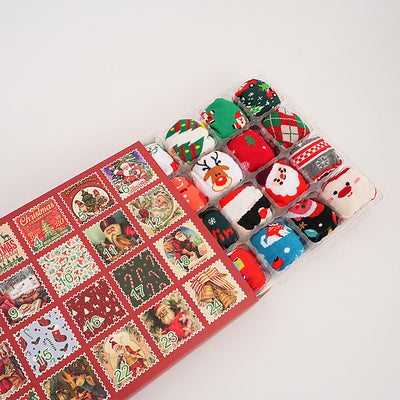 Set de 12 Medias Navideñas Premium en Caja Regalo - Image 24