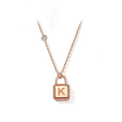 Collar Colgante Cuadrado con 26 Letras en Oro Laminado 18K - Image 41