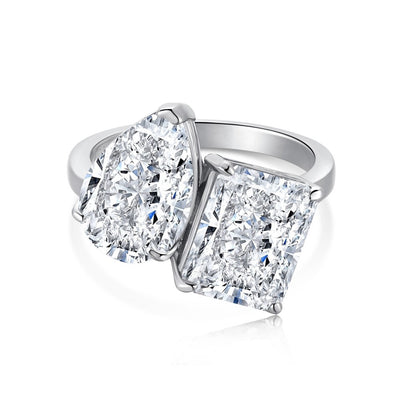 Anillo de Diamantes Bicolor con Diseño de Pera - Image 3