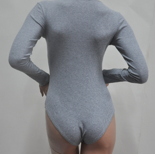 Jumpsuit Cruzado con Escote V y Detalles Explosivos - Image 5
