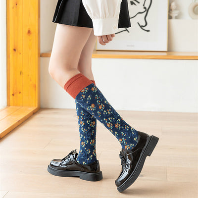 Calcetines Largos de Algodón Peinado con Diseño Floral para Otoño e Invierno - Image 4