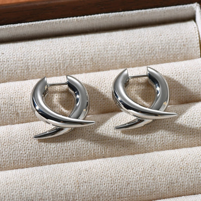 Aros de Cruz en Oro Blanco y Cobre - Diseño Personalizado de Carácter Único - Image 8