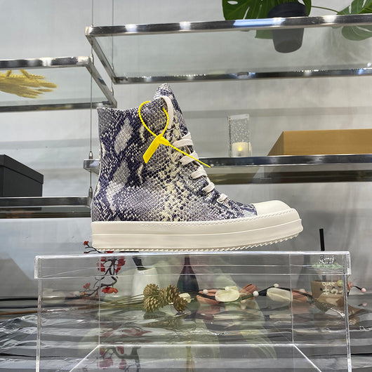 Sneakers Altos de Cuero con Patrón Pitón y Plataforma - Estilo Casual Niche - Image 3