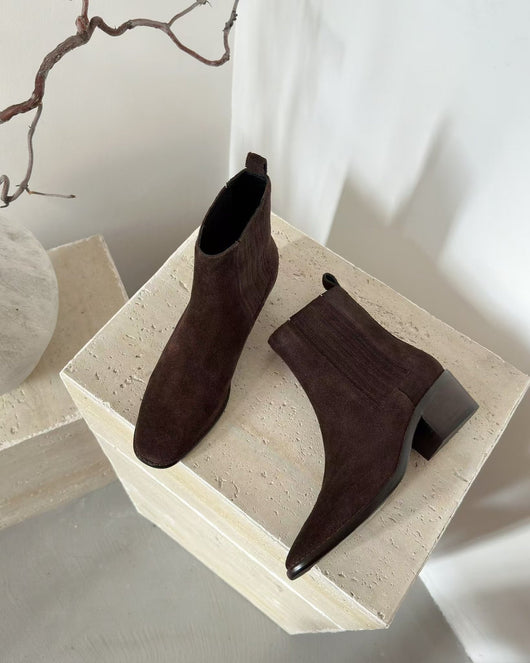 Botas Tobilleras Estilo Francés en Cuero Genuino con Punta Cuadrada y Tacón Robusto - Image 18