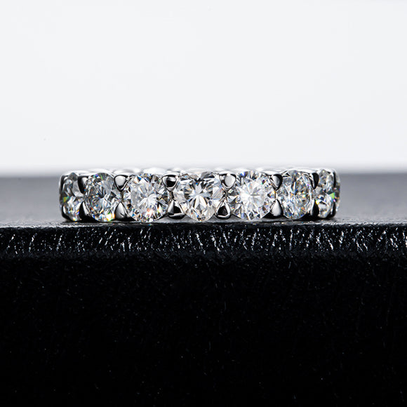 Anillo de Plata Esterlina con Moissanita Chapado