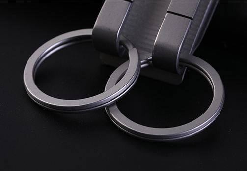 Llavero Doble en Aleación de Titanio para Hombre - Porta Llaves Creativo y Personalizable - Image 9