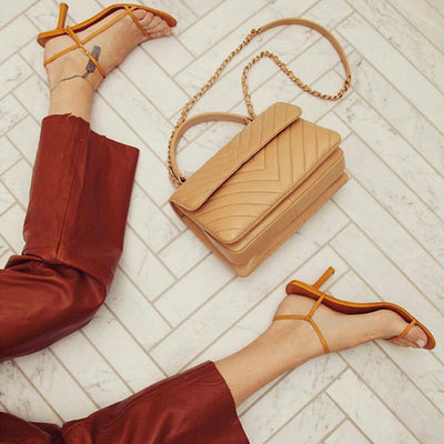 Sandalias Stiletto con Detalles Metálicos Calados para Mujer - Image 8