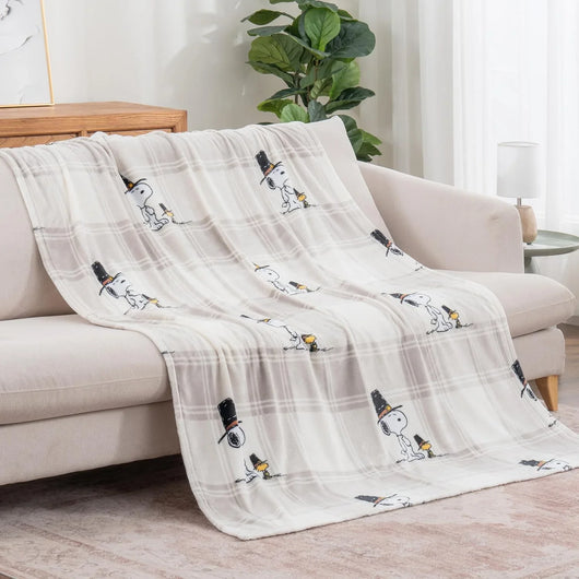 Cobija de felpa Peanuts Velvet Loft Snoopy 140 x 178 cm – Diseño The Flying Ace, oficial y ultra suave - Tekeno