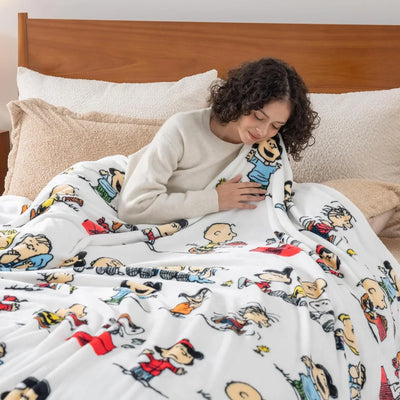 Cobija de felpa Peanuts Velvet Loft Snoopy 140 x 178 cm – Diseño The Flying Ace, oficial y ultra suave - Tekeno