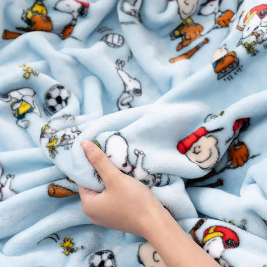 Cobija de felpa Peanuts Velvet Loft Snoopy 140 x 178 cm – Diseño The Flying Ace, oficial y ultra suave - Tekeno