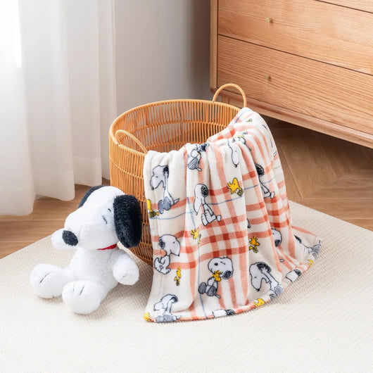 Cobija de felpa Peanuts Velvet Loft Snoopy 140 x 178 cm – Diseño The Flying Ace, oficial y ultra suave - Tekeno