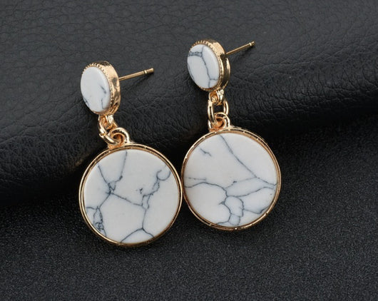 Aretes Geométricos Minimalistas y Versátiles