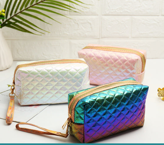 Bolsa de Cosméticos Láser Holográfica para Viajes y Almacenamiento - Image 9