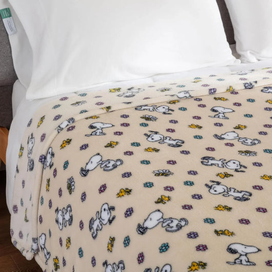Cobija de felpa Peanuts Velvet Loft Snoopy 140 x 178 cm – Diseño The Flying Ace, oficial y ultra suave - Tekeno