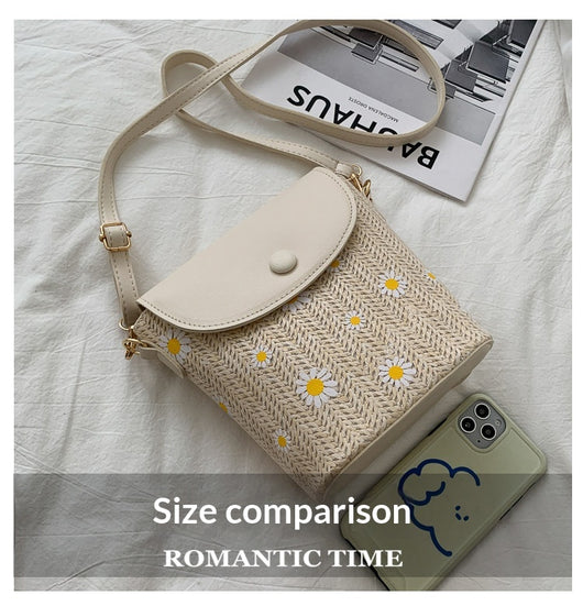 Bolso de Hombro Tejido en Rafia con Detalles Plisados - Image 12