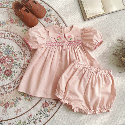 Blusa con Bordado Floral Elaborado - Image 10