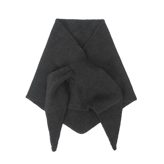 Chal Triangular de Lana Tejida con Broche Floral para Otoño e Invierno - Image 6