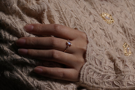 Anillo de Piedra de Luna Azul Natural con Baño de Oro y Plata - Image 14