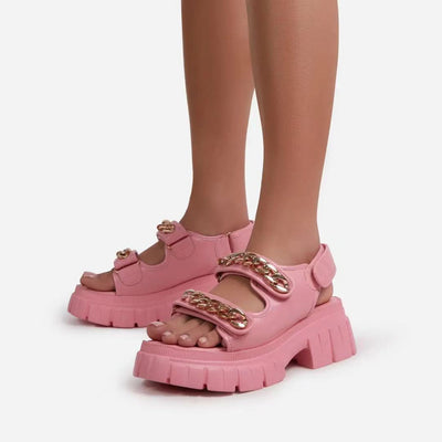 Sandalias Plataforma con Detalles Metálicos