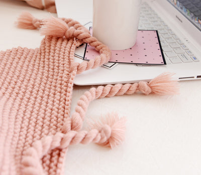 Manta Tejida con Flecos Estilo Influencer - Diseño Viral - Image 14