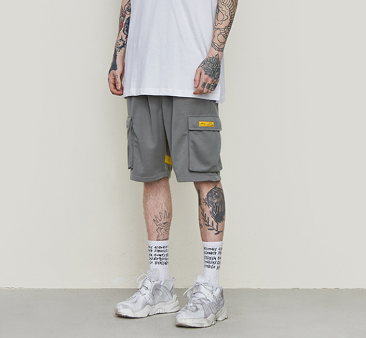 Shorts Casuales con Costuras de Contraste