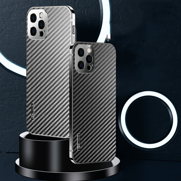Funda para Celular de Acero Inoxidable con Patrón Fibra de Carbono - Ultradelgada y Resistente