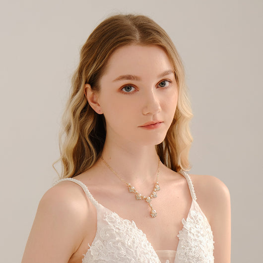 Conjunto de Aretes y Collar con Perlas y Cristales para Mujer - Image 34