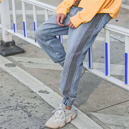 Jeans con Paneles Contrastantes - Image 9