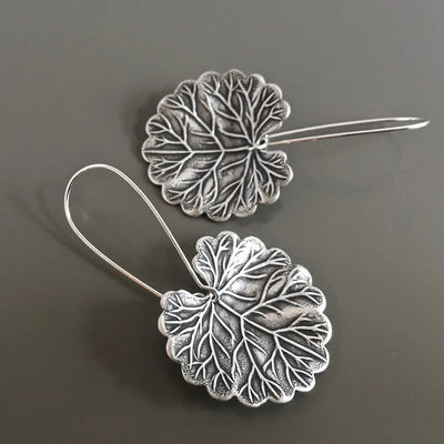 Aretes Retro de Hoja en Oro - Elegancia Clásica para Cada Ocasión - Image 13
