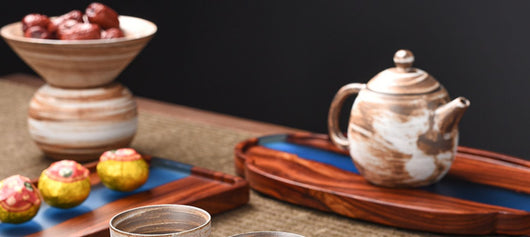 Bandeja de Té Madera de Sándalo Rojo con Resina Epoxi - Diseño Retro Premium - Image 3