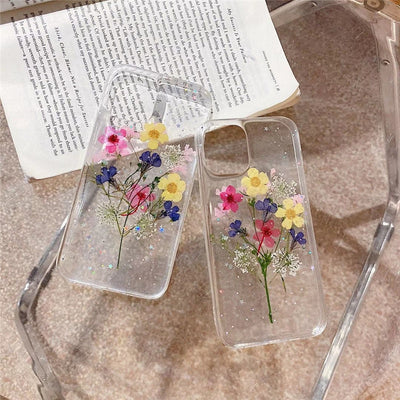 Funda Transparente para Celular con Flores Secas y Adhesivo de Gel Suave - Image 5