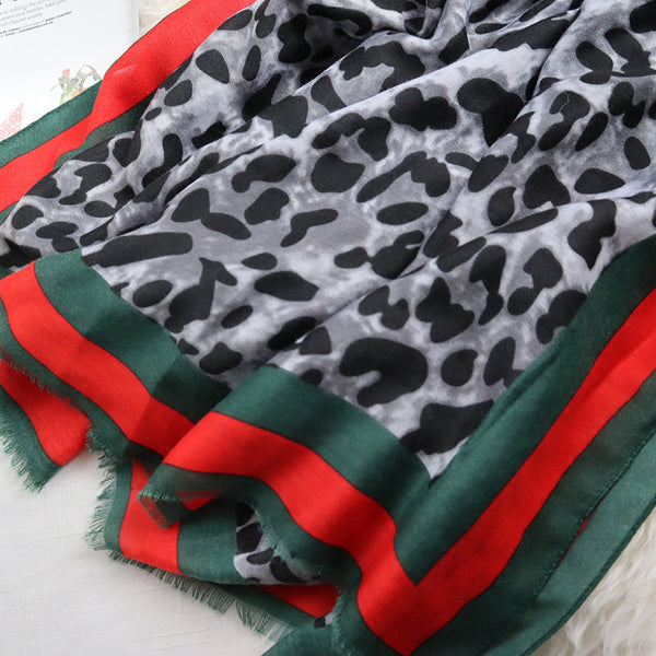Bufanda Leopardo Cálida
