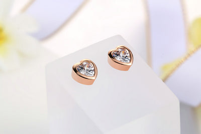 Aretes Redondos de Circonia Cúbica con Incrustación de Oro - Image 2