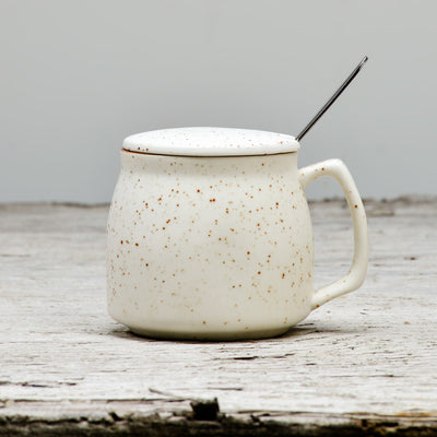 Taza de Cerámica con Tapa y Cuchara Integrada