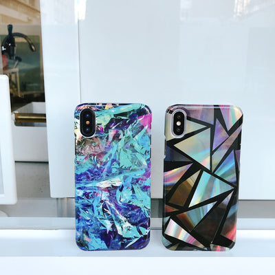 Funda Geométrica Triangular para Celular - Diseño Minimalista Unisex - Image 3