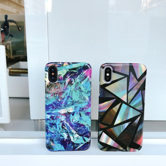 Funda Geométrica Triangular para Celular - Diseño Minimalista Unisex - Image 3
