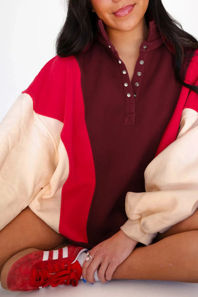 Sudadera Oversized con Contraste de Parches Rojo Flameante y Botones de Presión - Image 8