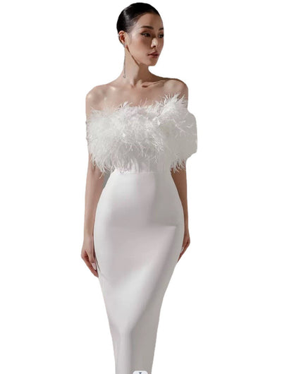 Vestido Envolvente Blanco con Escote Sensual y Detalles de Borlas - Image 5