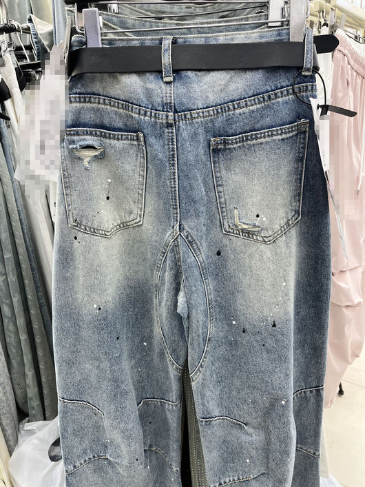Jeans Rotos con Estampado de Letras y Efecto Pintura Desgastada - Image 11