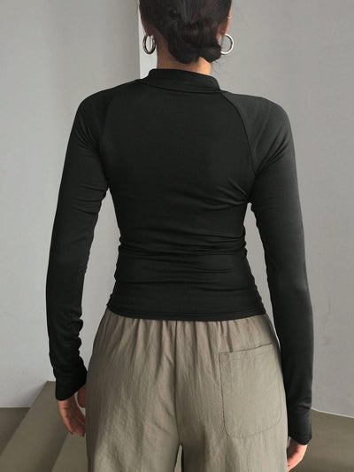 Playera Deportiva de Manga Larga Cuello Semiabierto Estilo Y2K - Image 9