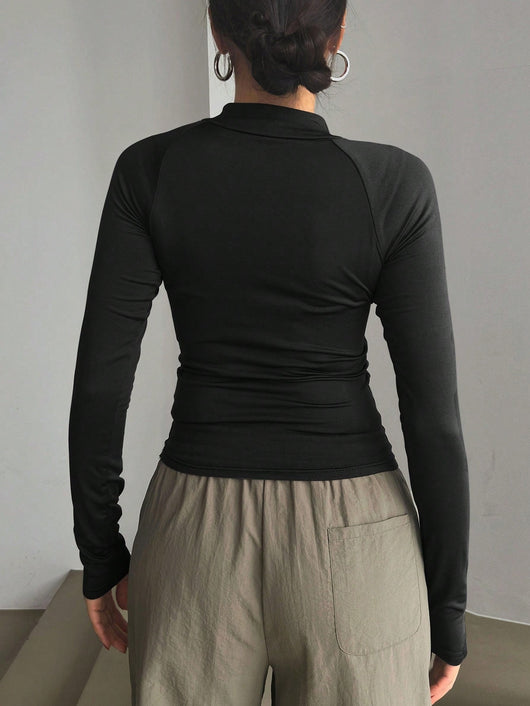 Playera Deportiva de Manga Larga Cuello Semiabierto Estilo Y2K - Image 9