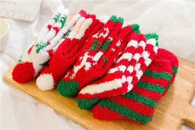 Calcetines Navideños de Felpa para Adultos Mayores - Image 9