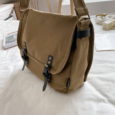 Bolsa de Mensajero Retro de Lona con Cierre Abatible y Detalles de Herrería - Image 4