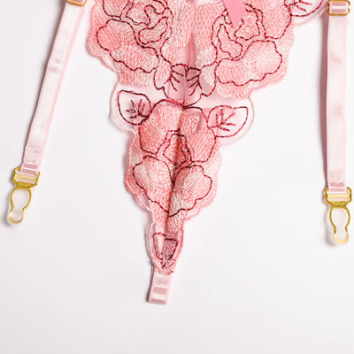 Conjunto de Lencería Floral para Dama - Tres Piezas - Image 18