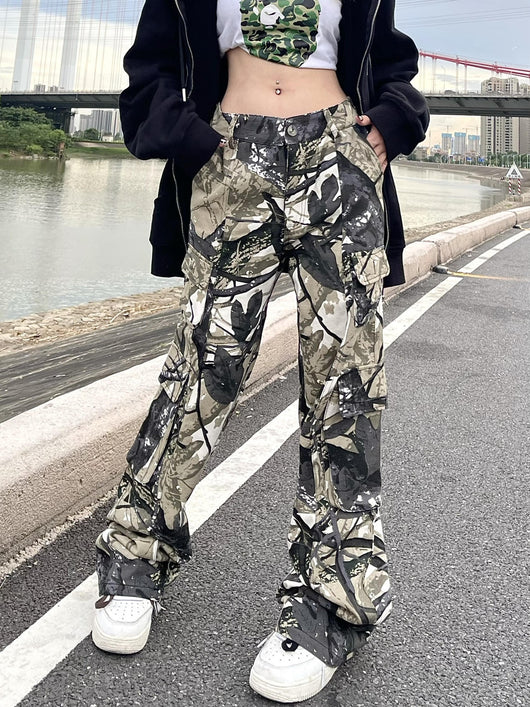 Pantalón Cargo Vintage Camo de Pierna Ancha con Bolsillos - Image 4