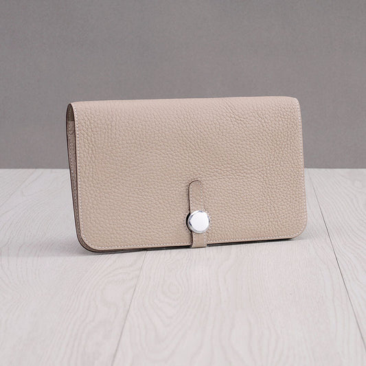 Bolso Grande de Cuero Genuino para Mujer con Amplia Capacidad - Image 2