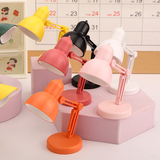 Lámpara de Mesa LED Decorativa para Dormitorio - Diseño Adorable y Moderno - Image 7